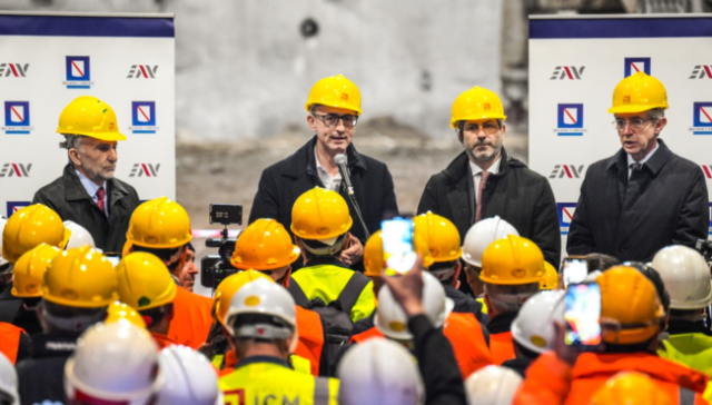 Di Gregorio, Casillo, Fico Manfredi metro napoli