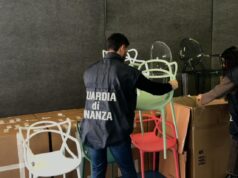 Design contraffatto, maxi operazione GdF per salvaguardia Made in Italy: sequestrati 6.500 pezzi e 14 persone deferite