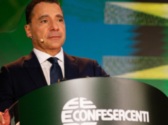 Campania, crollo delle partite Iva nel turismo e nel commercio: persi oltre 10mila autonomi in sei anni