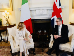 Regno Unito, Keir Starmer si dimette: “Resterò fino alla scelta del nuovo leader”