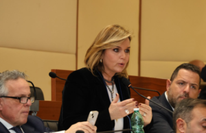 Centro storico Napoli, via libera alla soglia del 70% di residenzialità. Savastano (FI): “Norma rigida, servono controlli veri”