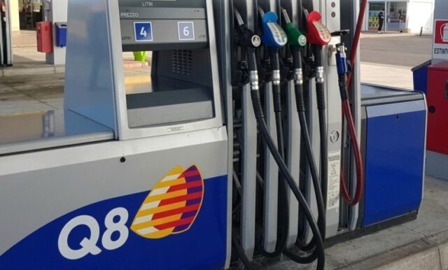 Distributore q8