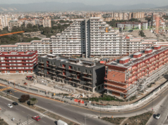 Restart Scampia convince l’Europa: costruttori e investitori internazionali in visita al cantiere